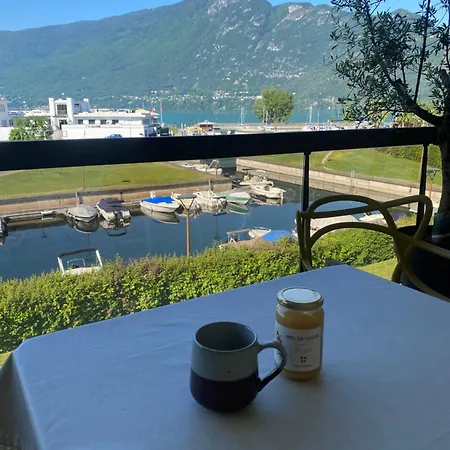 D'exception Au Bord Du * Aix-les-Bains